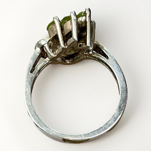 Vintage Sterling Silver Peridot Marquise Cluster Cocktail Ring Size 6 - Picture 7 of 14